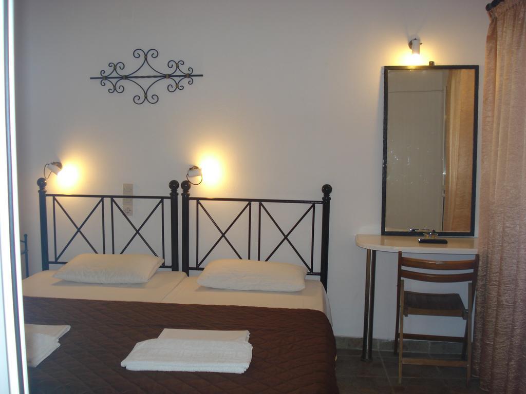 Apartament Iron House *